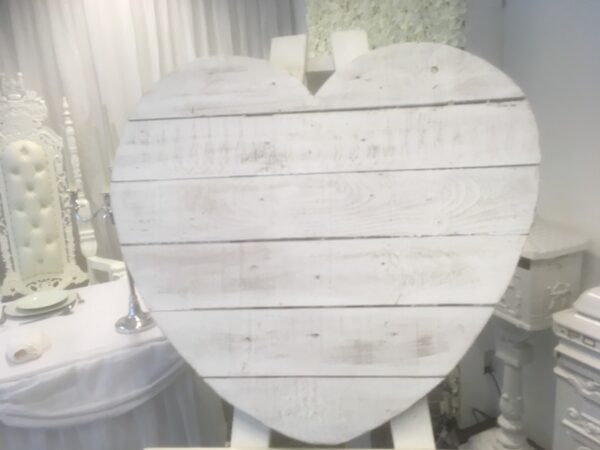 Heart Easel For Hire